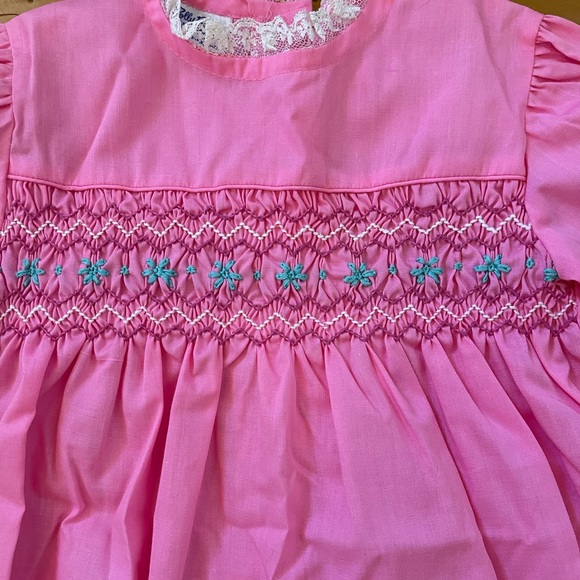 Vintage Polly Flinders girls dress with hand smocking - Picture 2 of 5